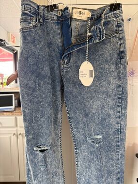 Umgee Women's Acid Wash Denim jeans
Size 5